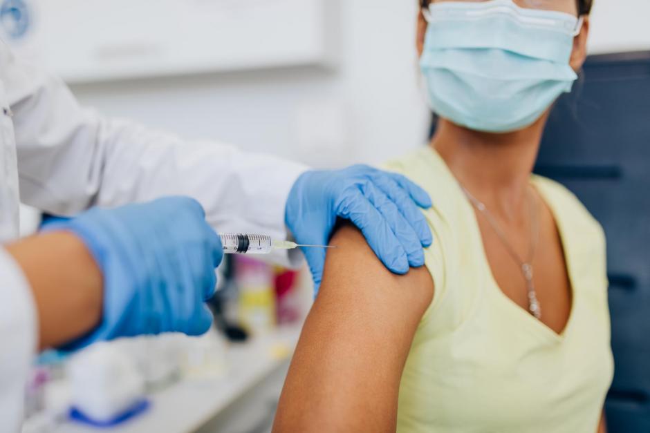 Woman receiving a flu shot